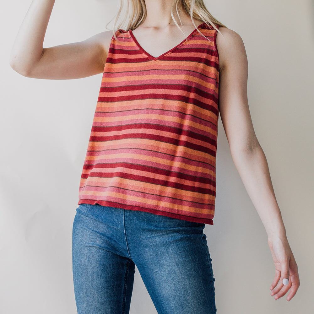 Vintage Red Orange Striped V Neck Knit Tank White Stag Small 4/6